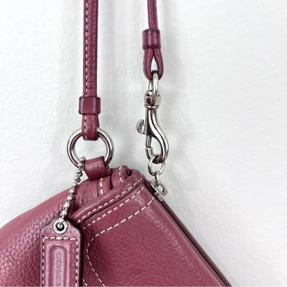 Coach Legacy Flap Mauve Dusty Rose Pebbled Leather Turnlock Wristlet Clutch Bag - Picture 4 of 11